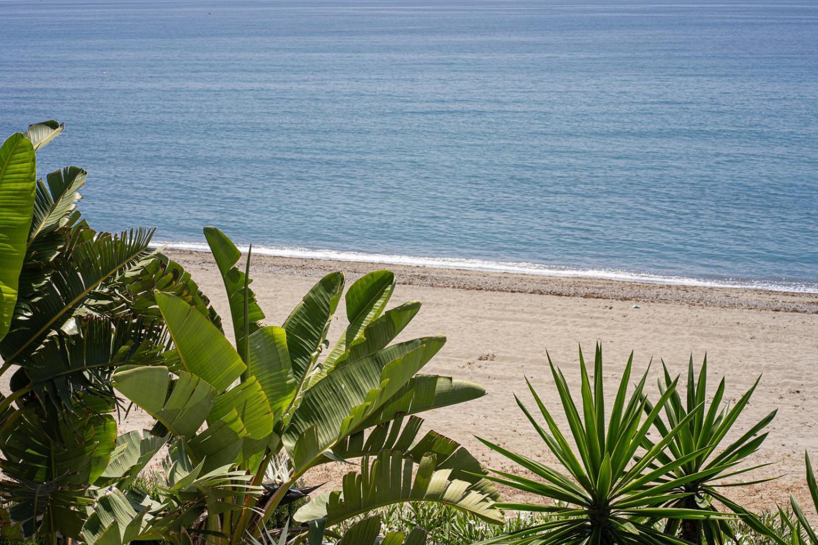 Front Line Beach Luxury Apartment In Heaven Beach Estepona Eksteriør bilde